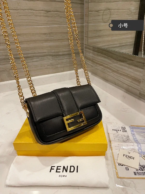 EN   Designer bags by Fendi 214