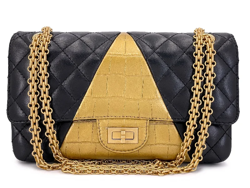 Chanel 19A Egypt Black/Gold Crocodile Print Pyramid Reissue 225 2.55 Flap Bag Paris-New York NZP