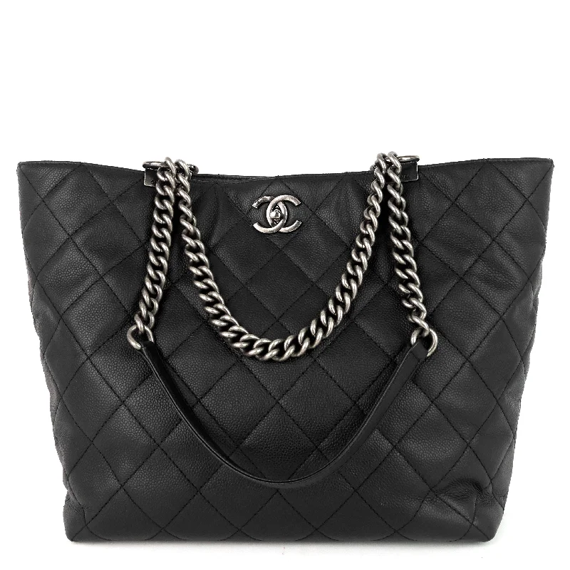 Shopping In Chains Large Calf Leather Bag