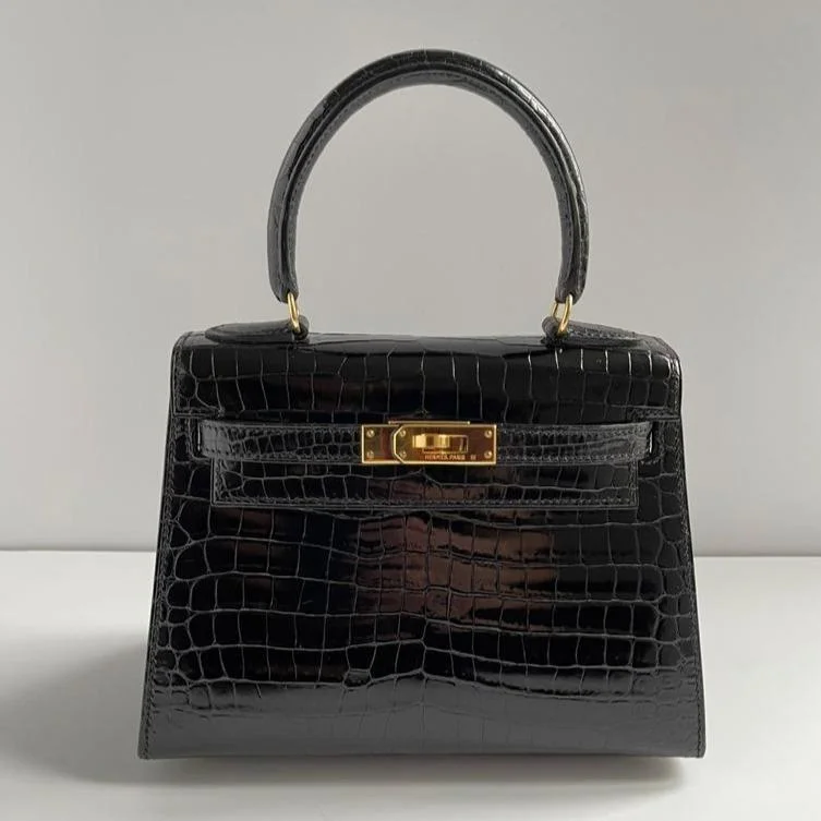 Hermès Kelly 20 Mini Black Shiny Porosus Crocodile Gold Hardware - 2000, D Square