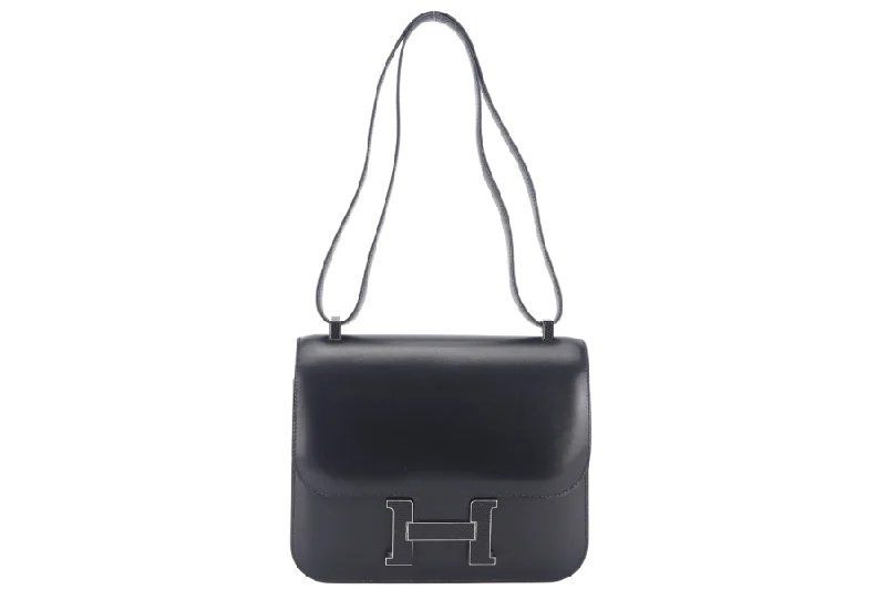 HERMES CONSTANCE 24 STAMP R (YEAR 2014) BLACK BOX LEATHER LIZARD SILVER HARDWARE BUCKLE WITH DUST COVER